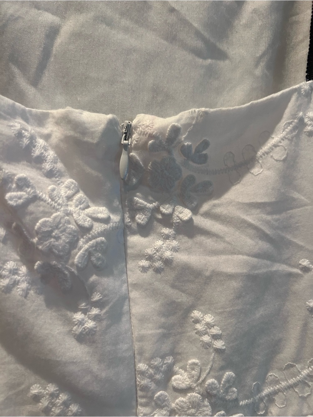 NWT Gianni Bini White Embroidered Maxi Dress with Black Straps SIZE M - Picture 4 of 12